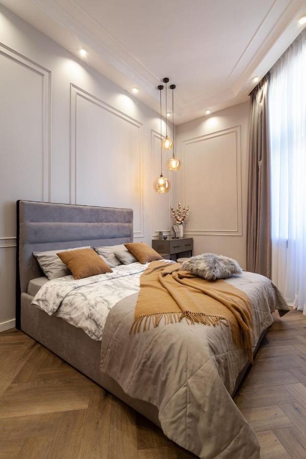 Кості Левицького 11 Lviv Kültér fotó