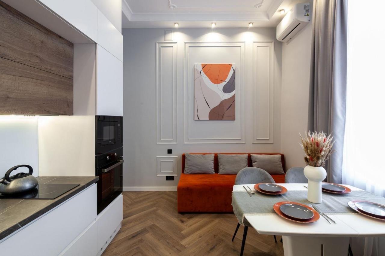 Кості Левицького 11 Lviv Kültér fotó