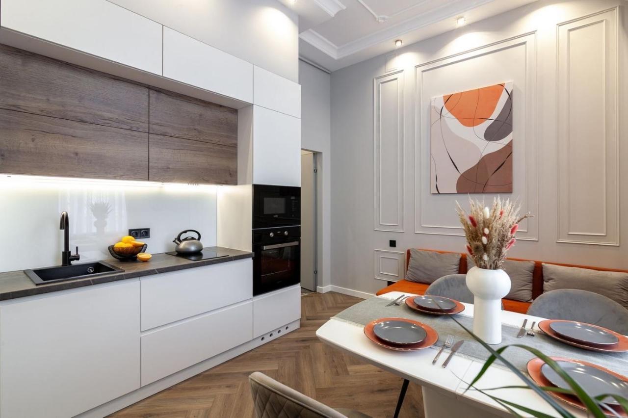 Кості Левицького 11 Lviv Kültér fotó