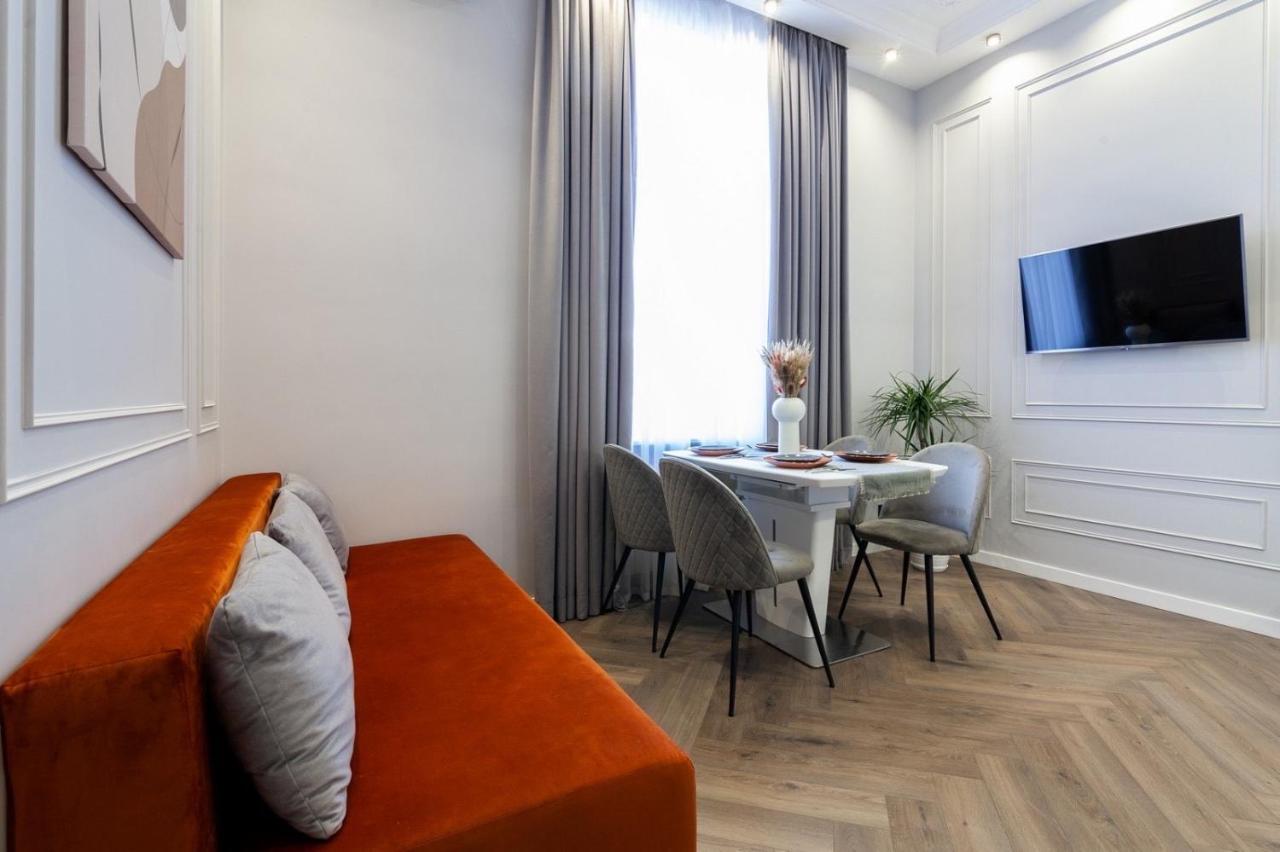 Кості Левицького 11 Lviv Kültér fotó