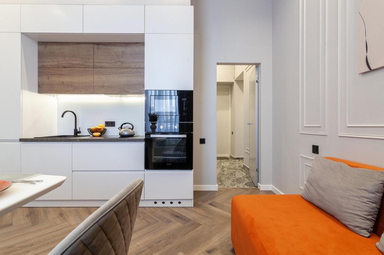 Кості Левицького 11 Lviv Kültér fotó